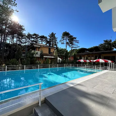 Flat In With Pool דירה *